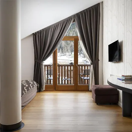 Montana & Spa, By R Collection 호텔