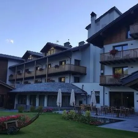 Montana & Spa, By R Collection Otel La Thuile