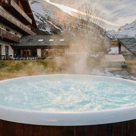 Montana & Spa, By R Collection La Thuile