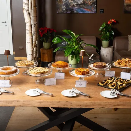 Montana & Spa, By R Collection