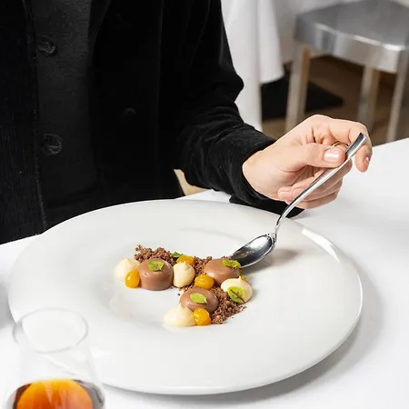 Montana & Spa, By R Collection Hotel