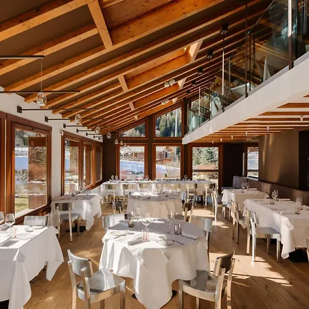 Montana & Spa, By R Collection