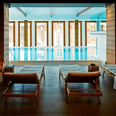Montana & Spa, By R Collection La Thuile