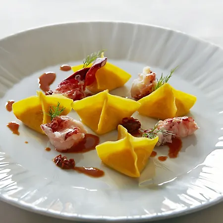 Montana & Spa, By R Collection