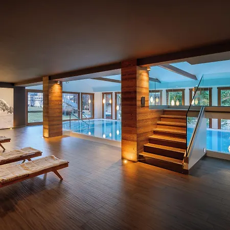 Montana & Spa, By R Collection