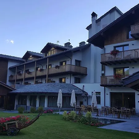 Montana & Spa, By R Collection Hotel 5*