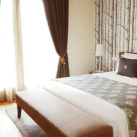 Montana & Spa, By R Collection