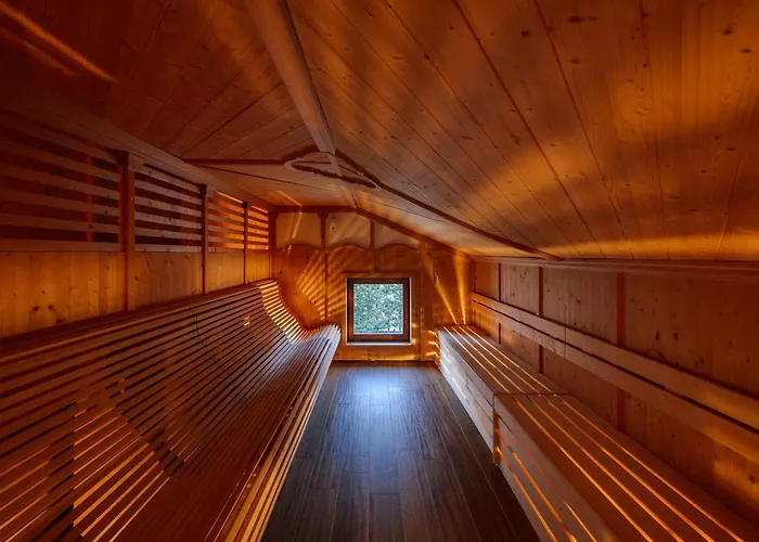 Hotel Montana & Spa, By R Collection 5*