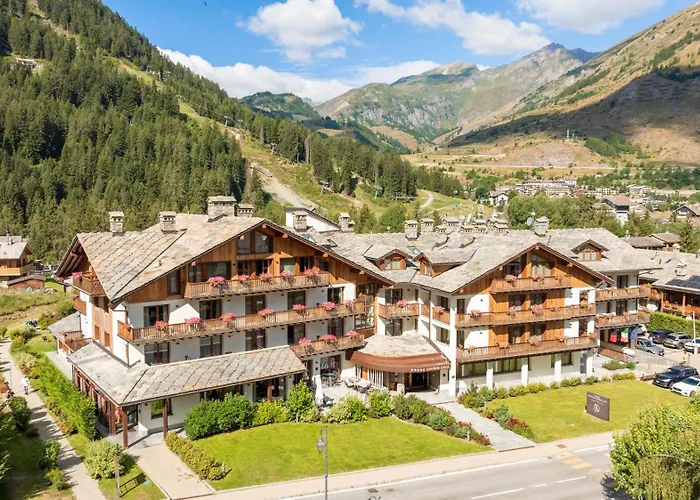 Montana & Spa, By R Collection La Thuile