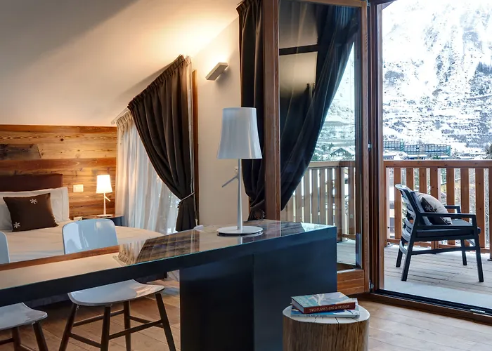 Montana & Spa, By R Collection