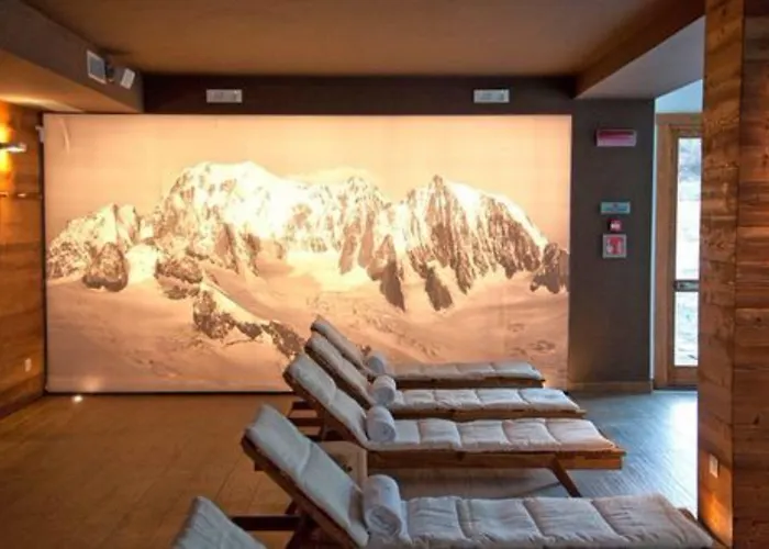 Montana & Spa, By R Collection La Thuile